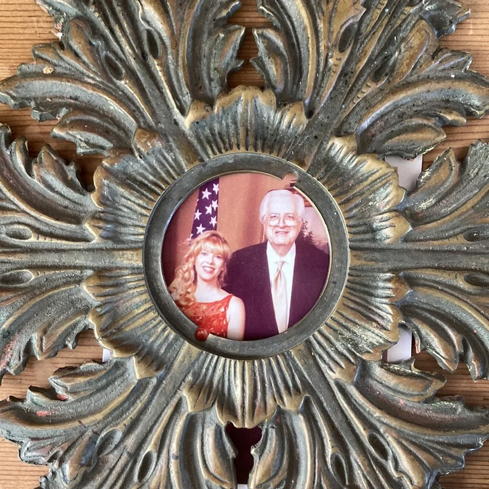 Large brass ornament - Picture 3 of 3